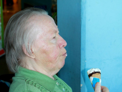 Stärkung bei Kaffee, Kuchen und Eis